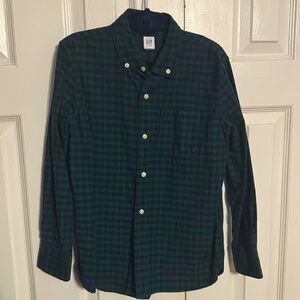 Gap button up shirts (2)
Boys Size M (8)
